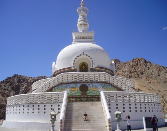 shanti stupa in Leh