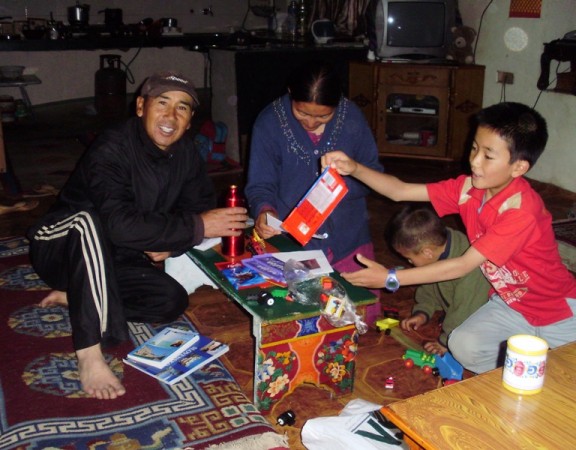 ladakhi family rab yang guest house