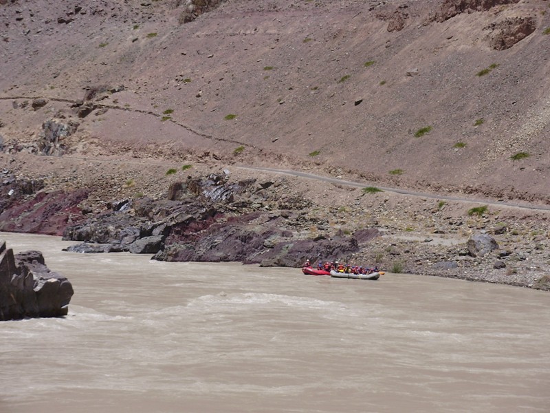rafting on zanskar river