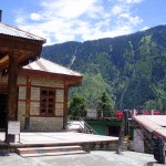 Manali - land of marijuana and green mountains in Himachal Pradesh
