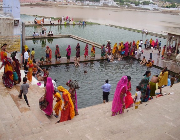 Puskhar lake