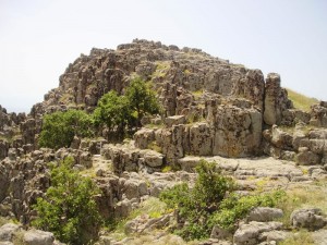 Hiking to Kokino