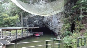 Punkva cave, entrance