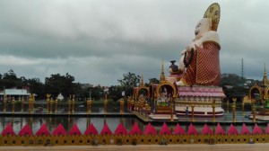 Wat Plai Laem